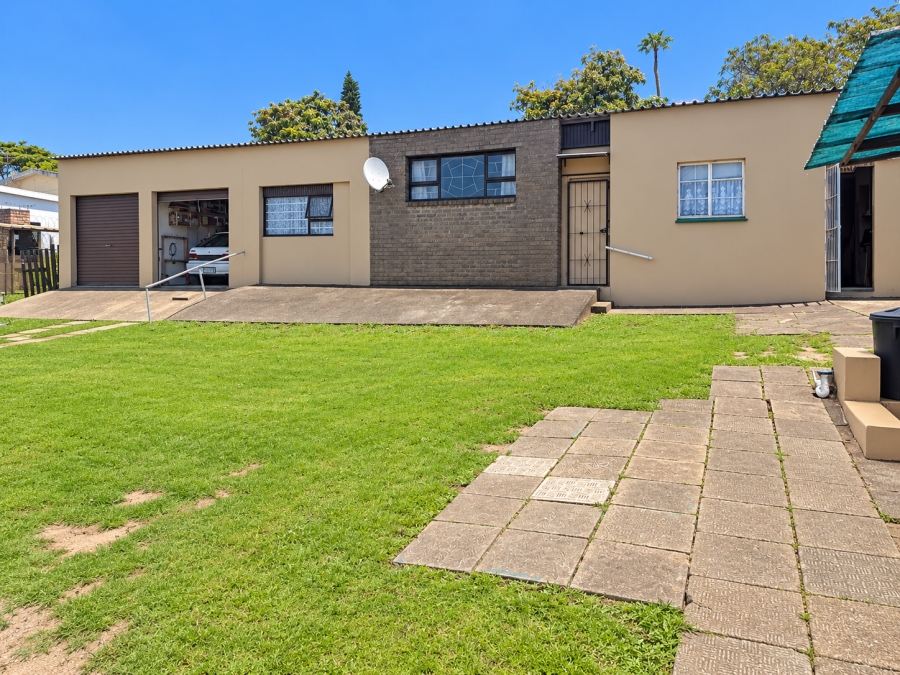 3 Bedroom Property for Sale in Amalinda North Eastern Cape
